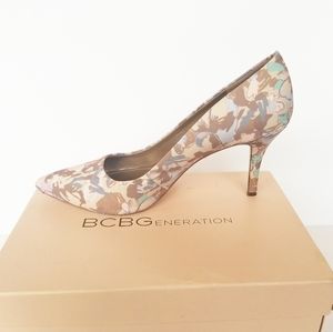 BCBGeneration Multicolored Pumps, Sz 10